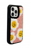 iPhone 13 Pro Smile Flowers Tasarımlı Punch Telefon Kılıfı